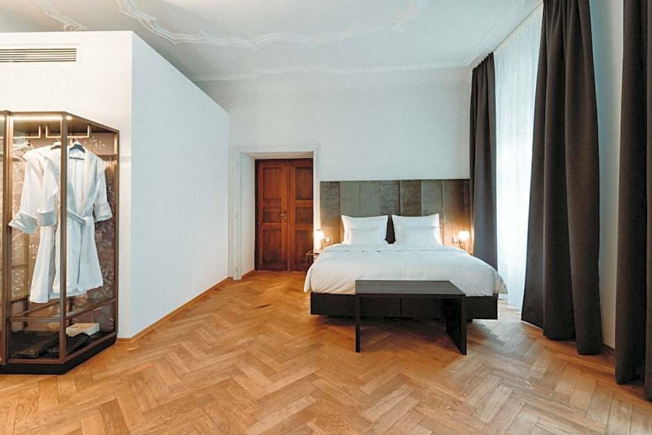 META SUITES historic city living