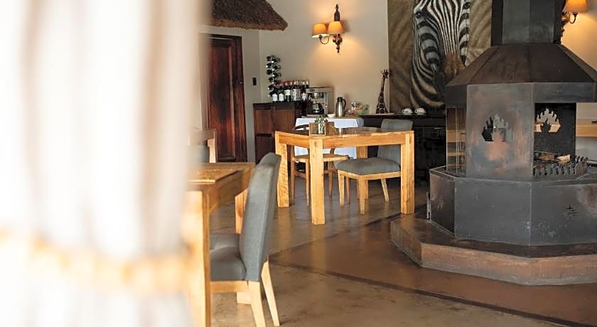 Bukela Game Lodge - Amakhala Game Reserve