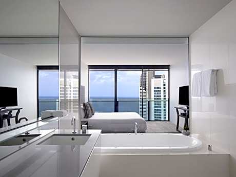 Three-Bedroom Spa Apartment