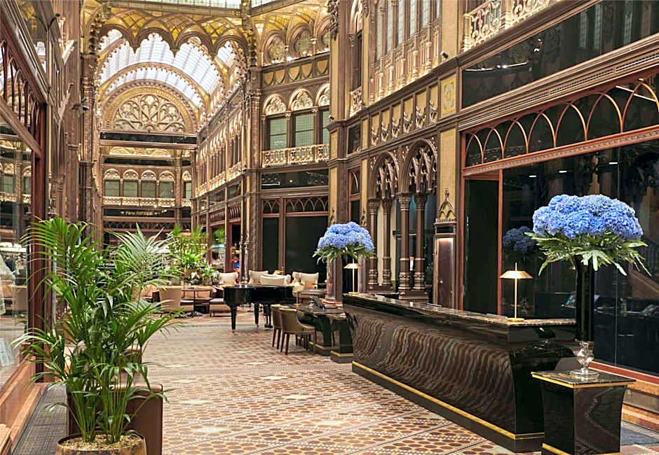 Parisi Udvar Hotel Budapest, part of Hyatt