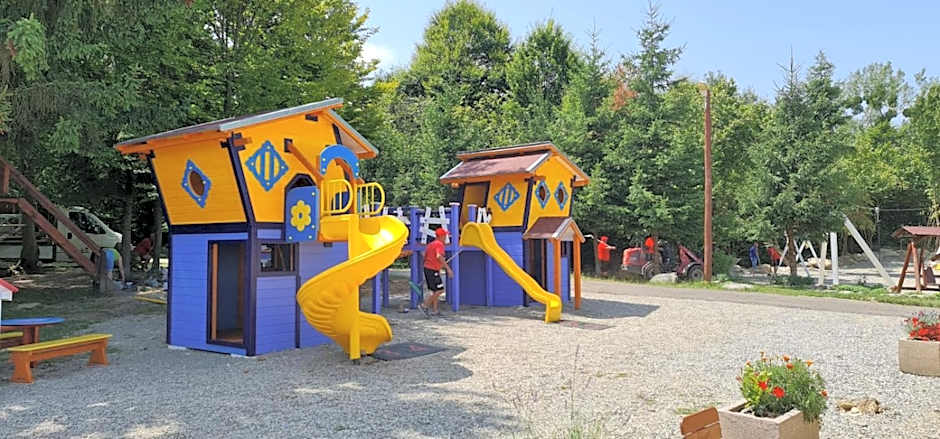 Complex Pastravaria Albota