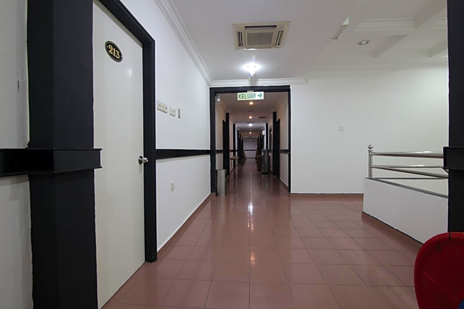 G City Hotel