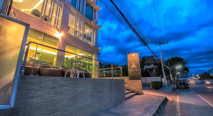 Phuglong Hotel