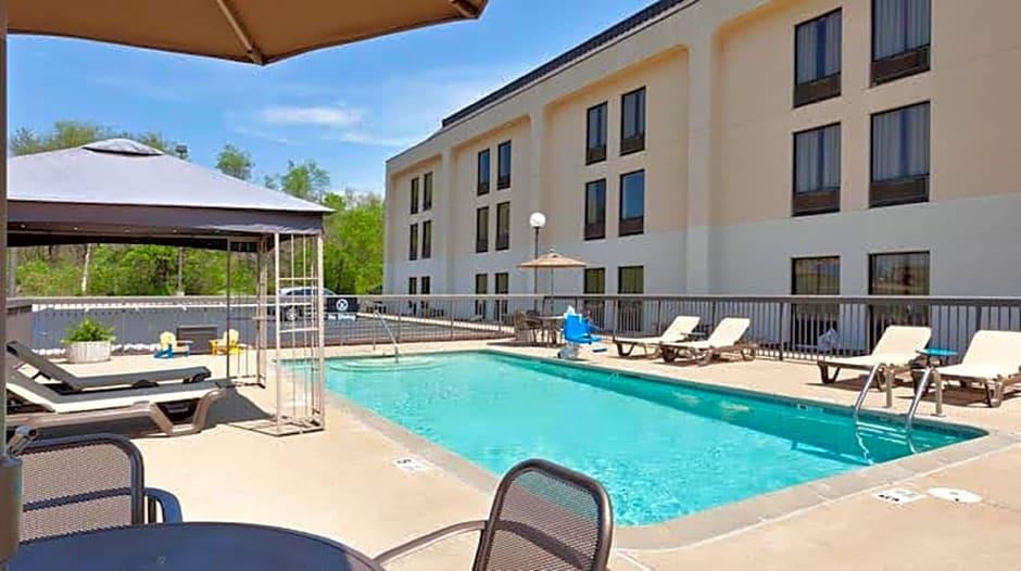 SureStay Plus Hotel by Best Western Erie Presque Isle