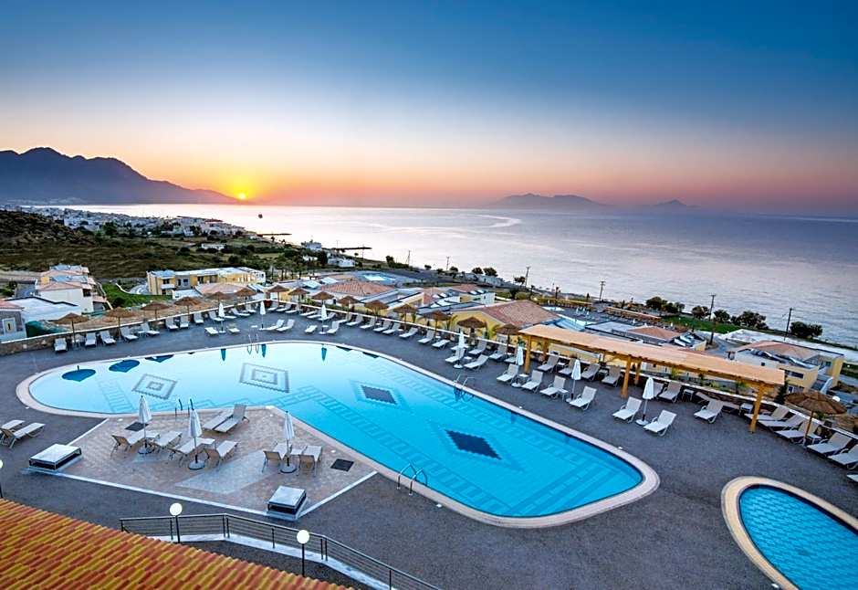 Grand Blue Beach Hotel