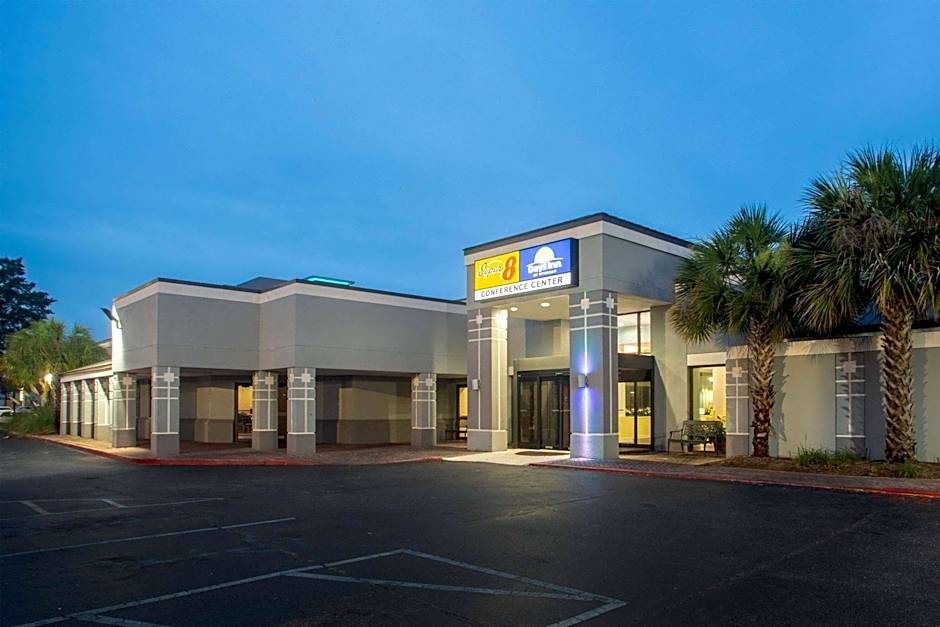 Days Inn by Wyndham Mobile I-65