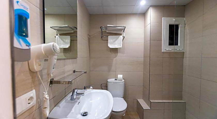 Hotel Seramar Luna-Luna Park