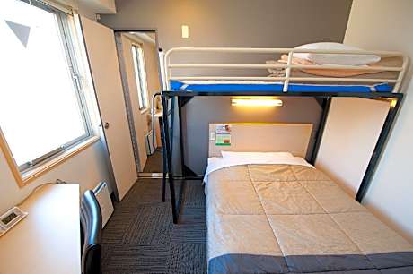 Connecting Rooms for 3 People