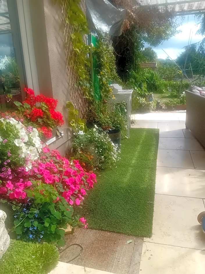 Annaswood B&B & Walking Tour