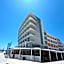 Water's Edge Hotel