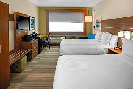 Suite - Mobility Access Roll in Shower/Non-Smoking