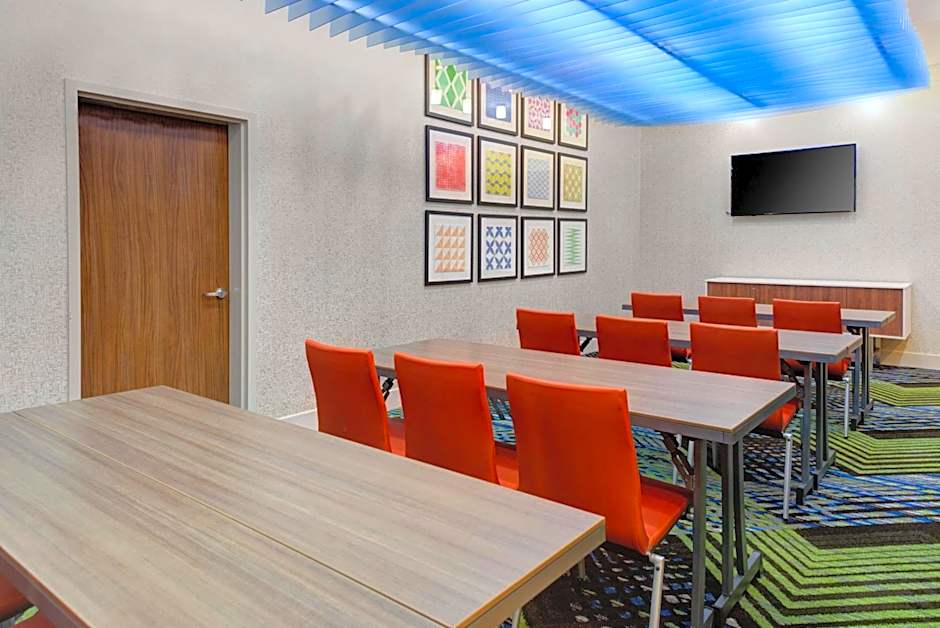 Holiday Inn Express & Suites - King George - Dahlgren By IHG