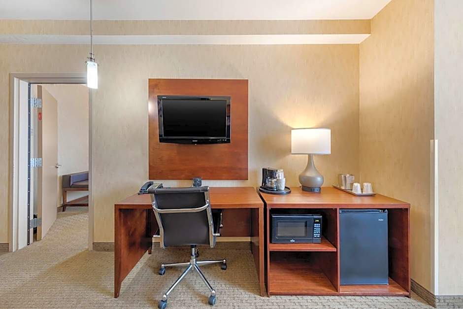 Comfort Suites Near Industry Hills Expo Center