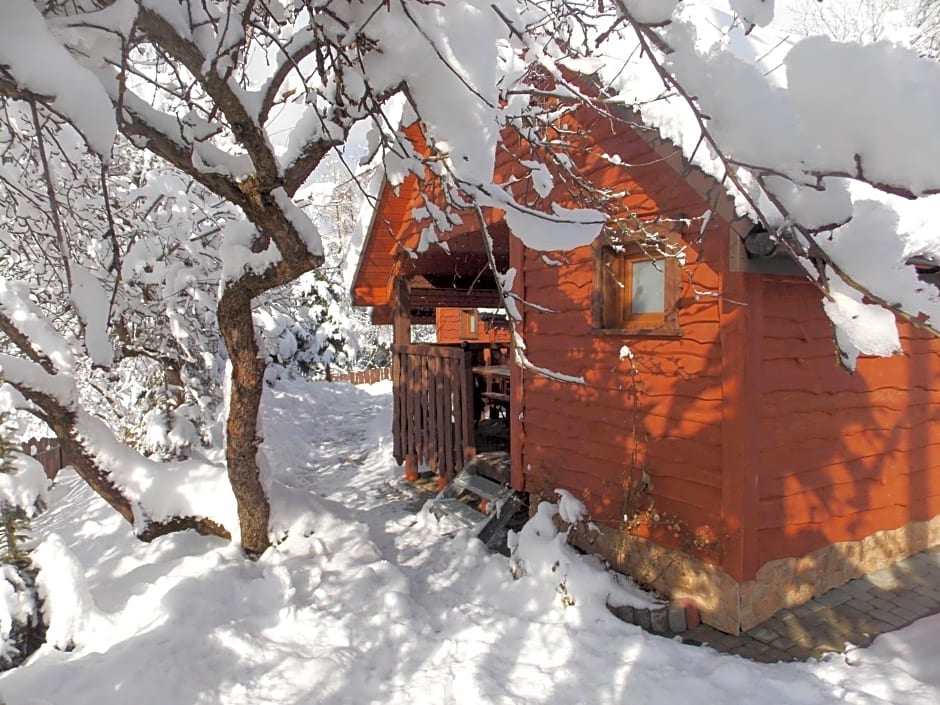 Całoroczne Domki "Stokrotka"