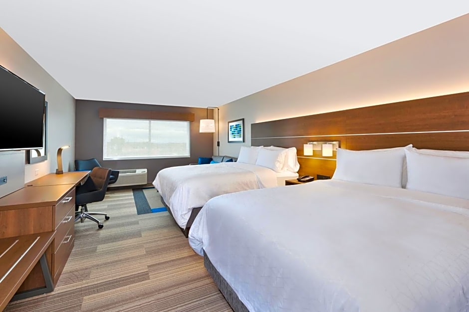 Holiday Inn Express & Suites Eau Claire West I-94