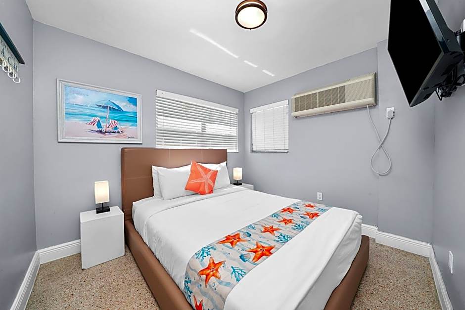 Hollywood Beach Suites and Hotel
