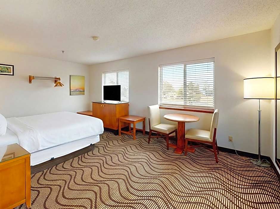 Oscoda Lakeside Hotel