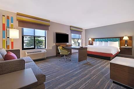 King Studio Suite