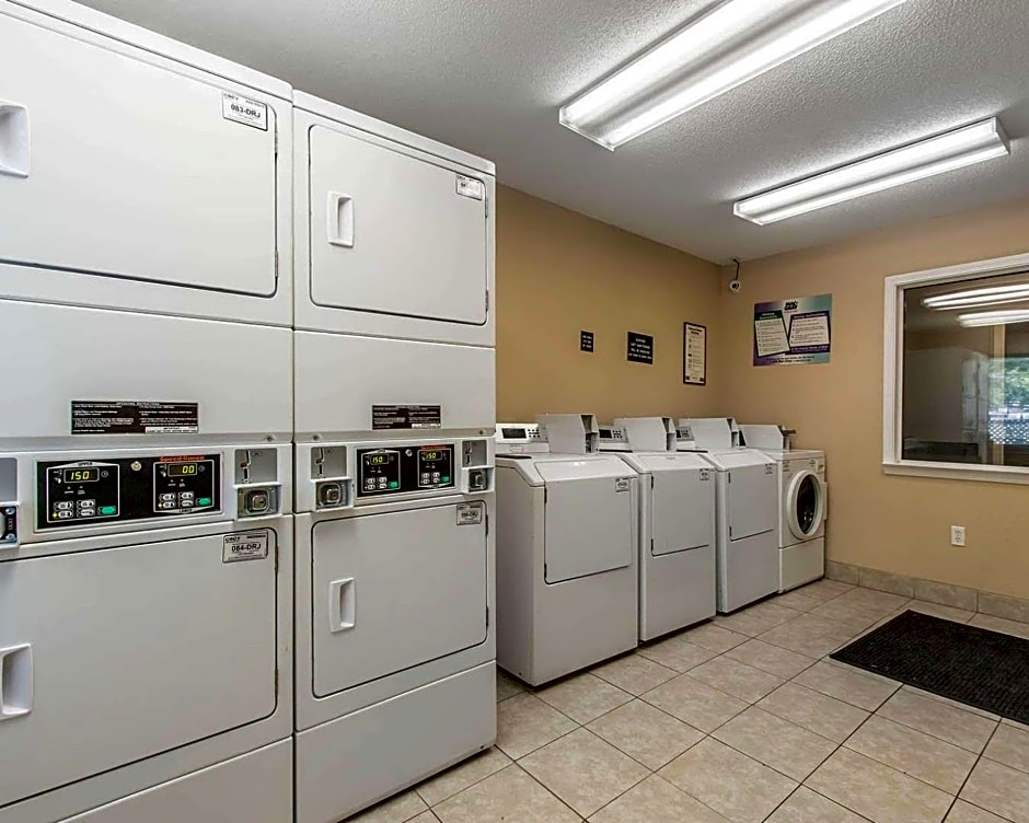 Suburban Extended Stay Hotel Pensacola – Pensacola, FL