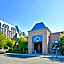 DoubleTree by Hilton North Vancouver