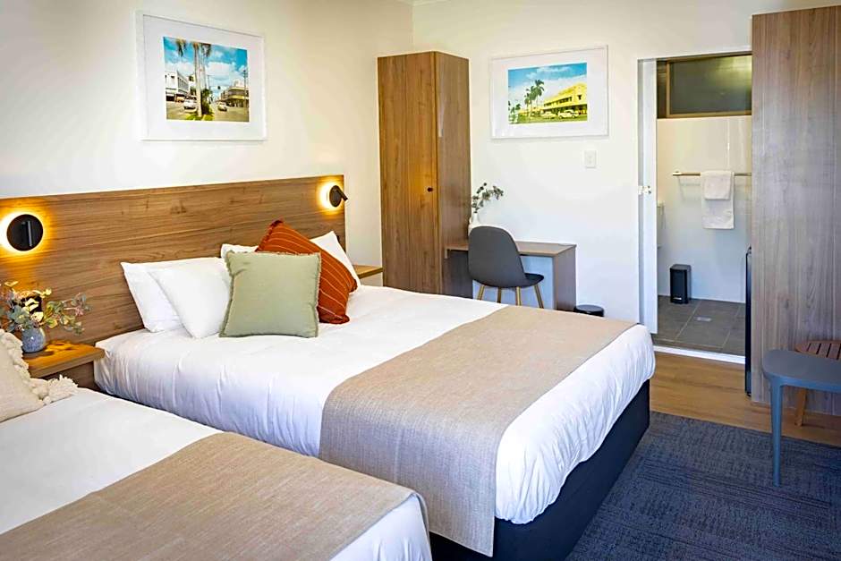 The Metropolitan Hotel