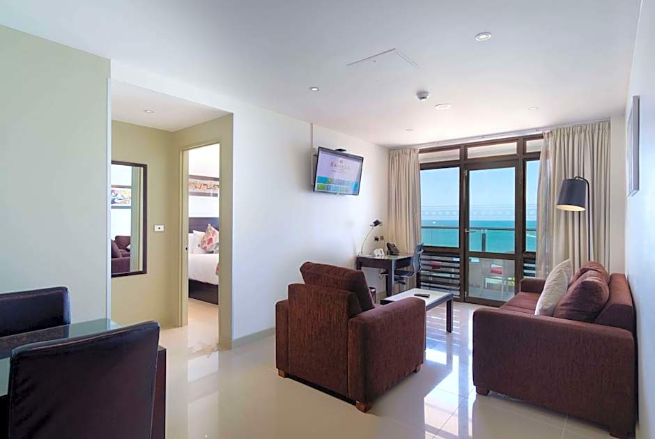 Ramada Suites by Wyndham Wailoaloa Beach Fiji