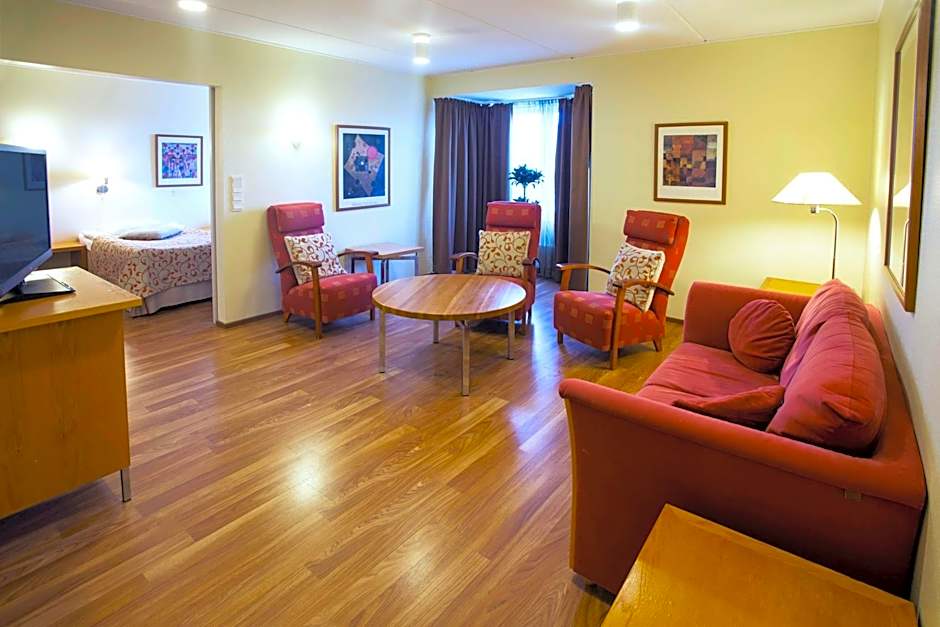 Photo 1 of 5 of Junior Suite