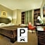 Ea Hotel Crystal Palace