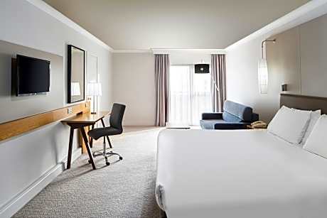 Premium King Room with Sea View - Lounge Access