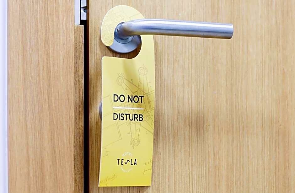 Hotel TESLA - Smart Stay Garni