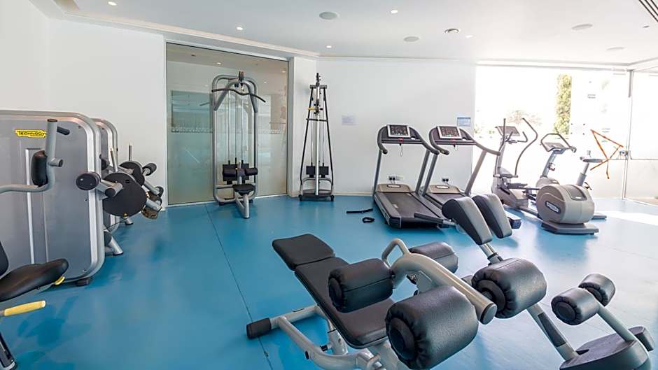 Vrissaki Beach Hotel