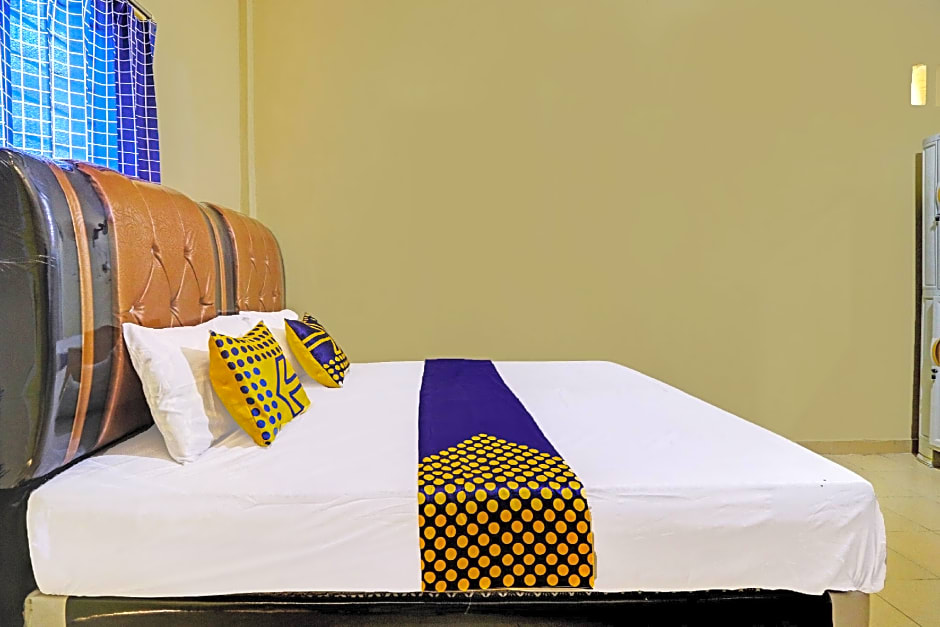 SPOT ON 91980 Kost Beringin 4