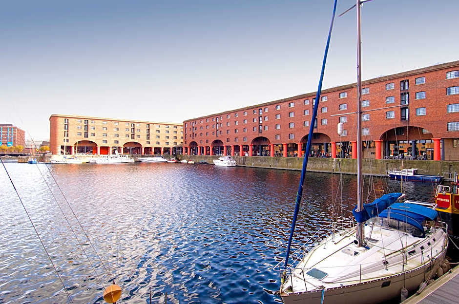 Premier Inn Liverpool City - Albert Dock