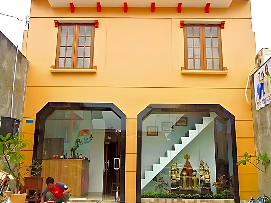 Cabin Hotel Bhayangkara