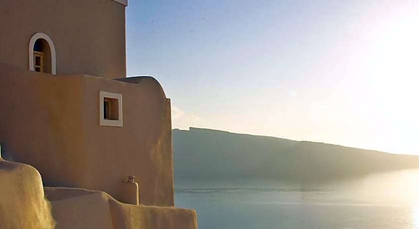 Art Maisons Oia Castle Hotel