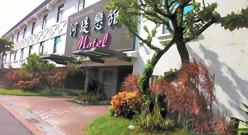 The Riverside Hotel & Motel