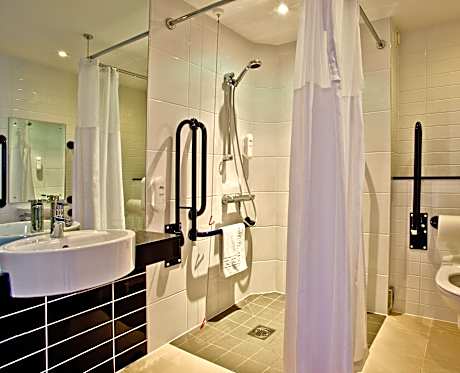 1 Double Accessible with Free Hot Breakfast