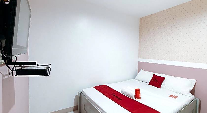 RedDoorz near SM Calamba