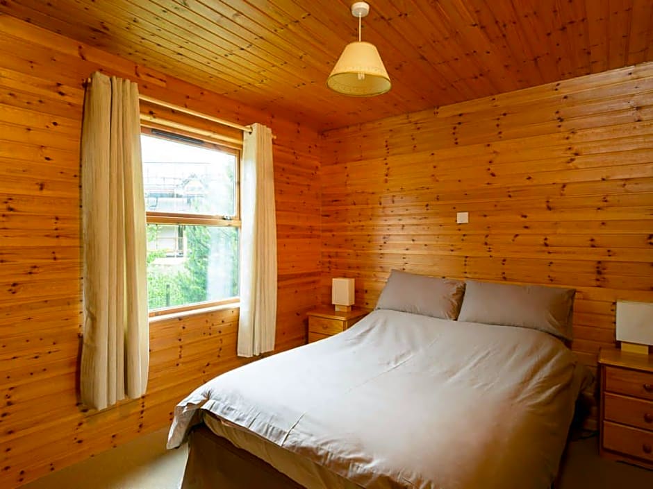 Braemar Lodge Cabins