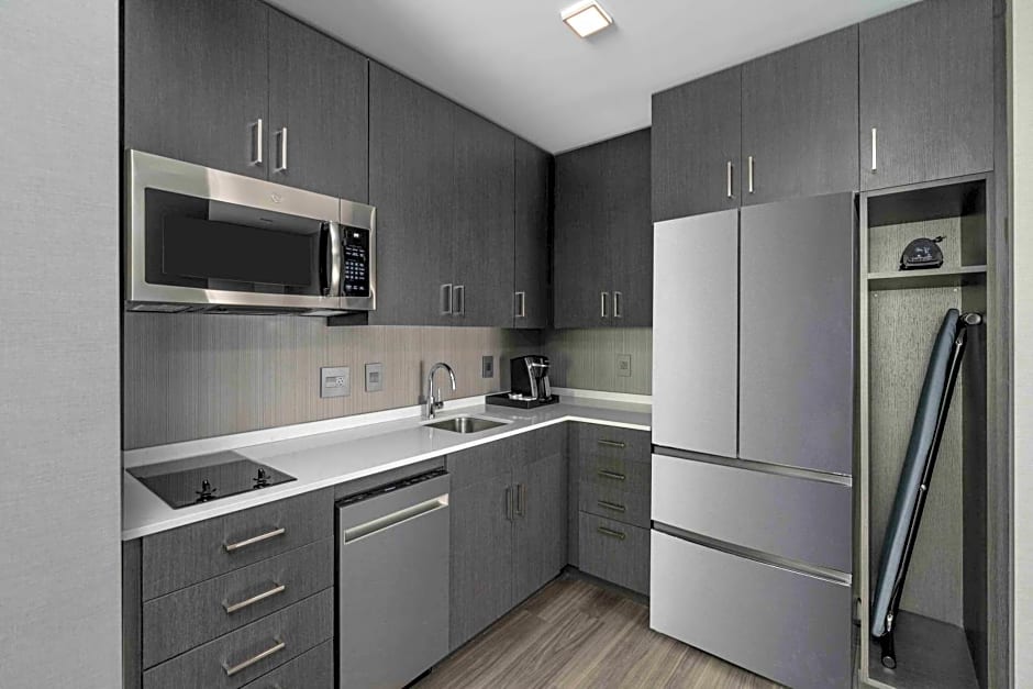 Staybridge Suites Boston Logan Airport - Revere By IHG
