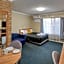 Forest Lodge Motor Inn & Restaurant