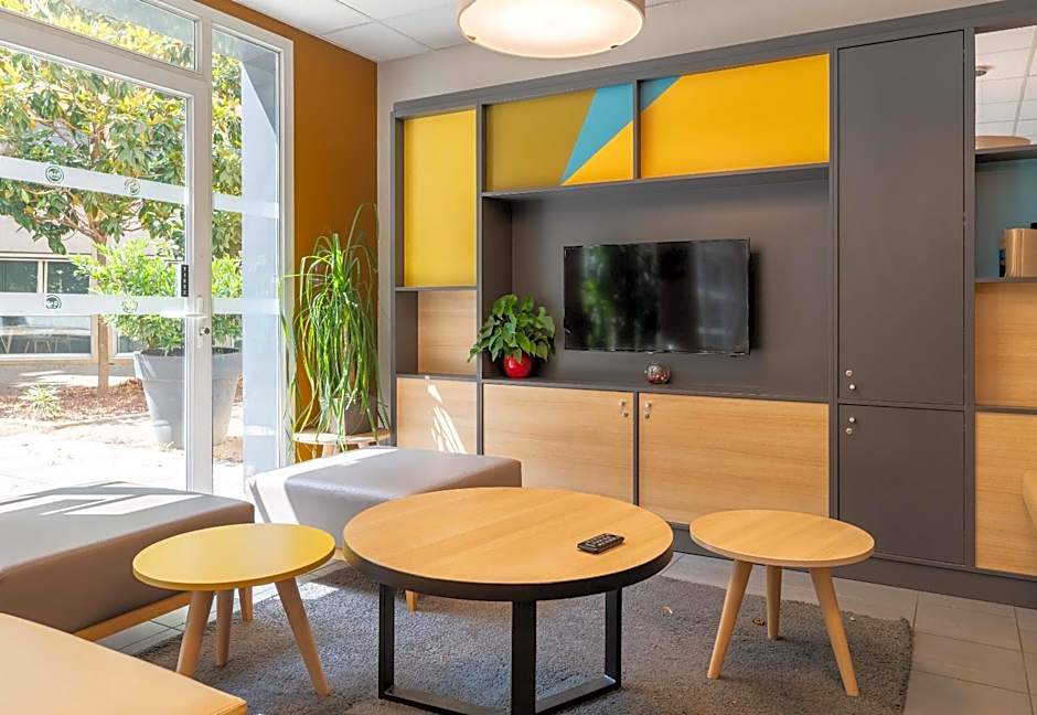 B&B HOTEL Lyon Caluire Cité Internationale