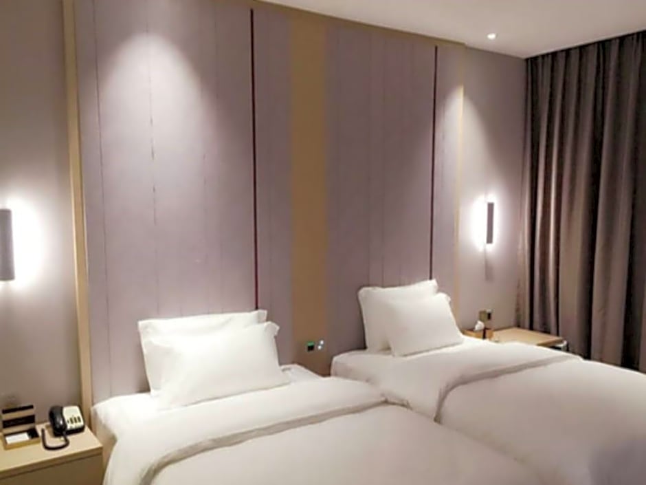 Lavande Hotel Yichang Baota River Wanda