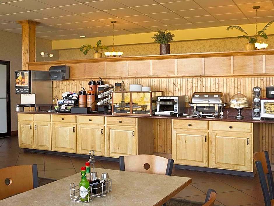 Days Inn & Suites by Wyndham Trinidad