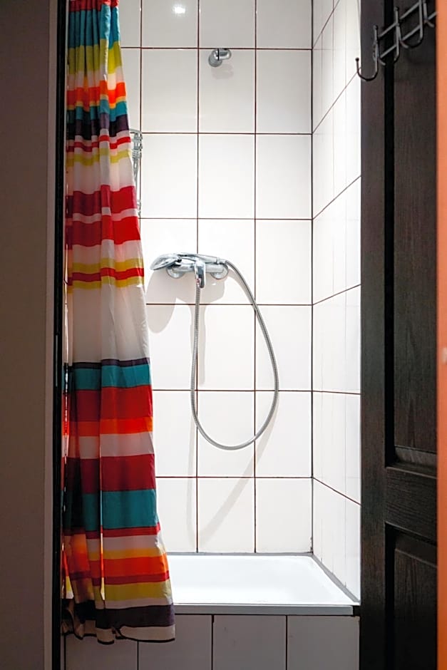 Cinnamon Sally Backpackers Hostel