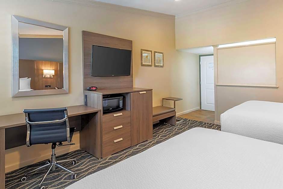 Best Western Plus Hill House