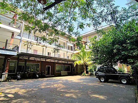 New Bandengan Beach Hotel