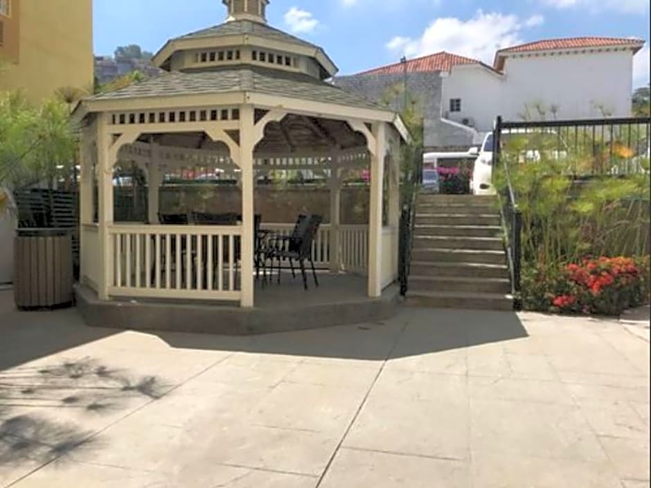 Beverly Hills: Hotel & Business