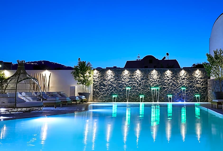 Amara Suites Santorini