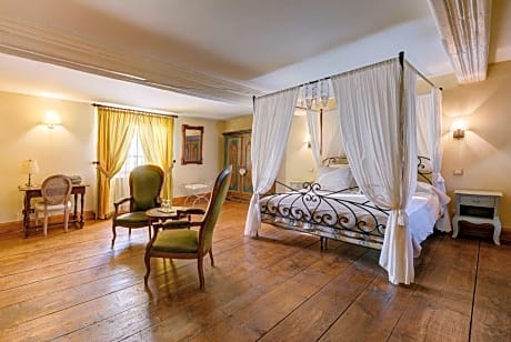 Superior Queen Room